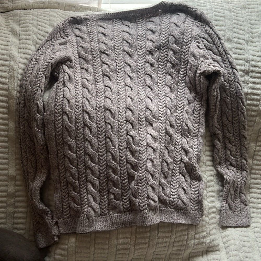 Cable Knit Gray Sweater - Picture 3 of 3